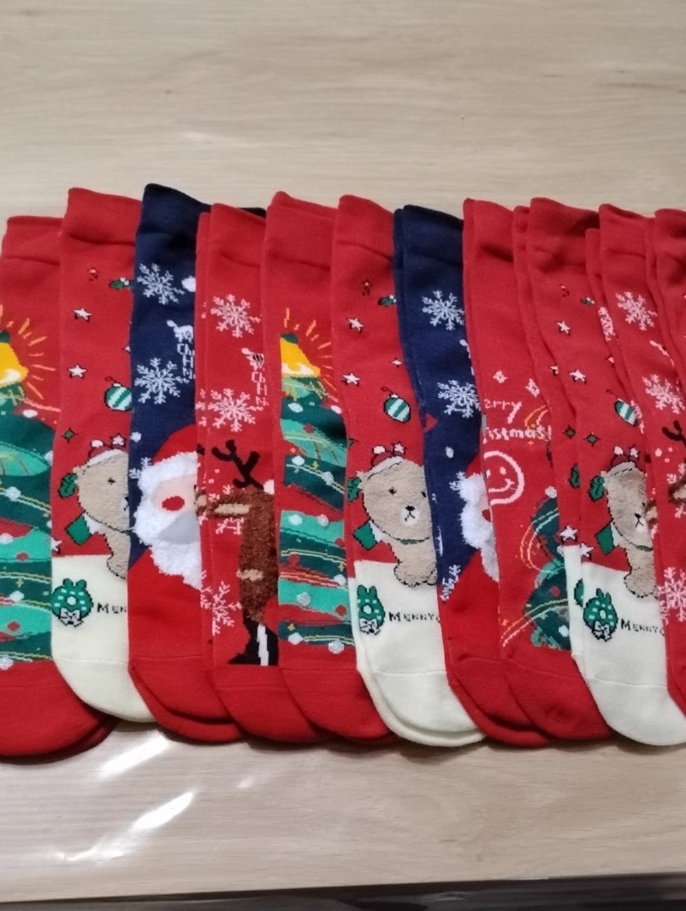 Christmas Novelty Crew Socks - Red Holiday Pattern - 18 Pairs - Never Worn
